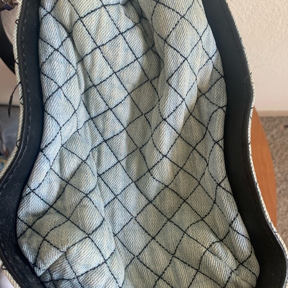 Guess Quilted Denim Blue Shoulder Bag or handle with Geometric Design - Picture 5 of 10